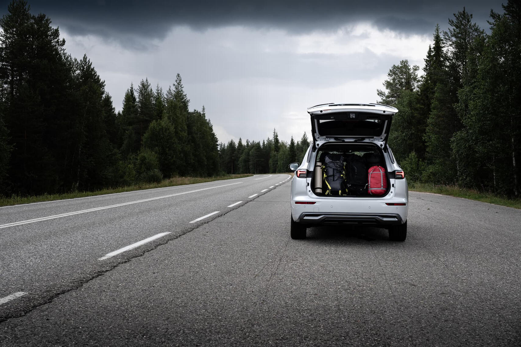 Tämän kuvan tarkoitus on antaa retkimielikuvaa ja kertoa ajoneuvon tavarankuljetus kyvystä.